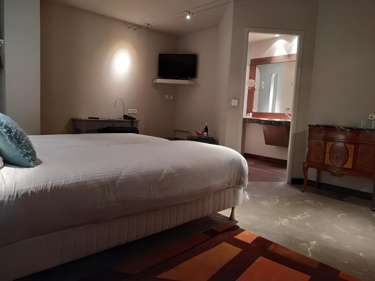Logis Hotel Les Pages Lunéville Zewnętrze zdjęcie