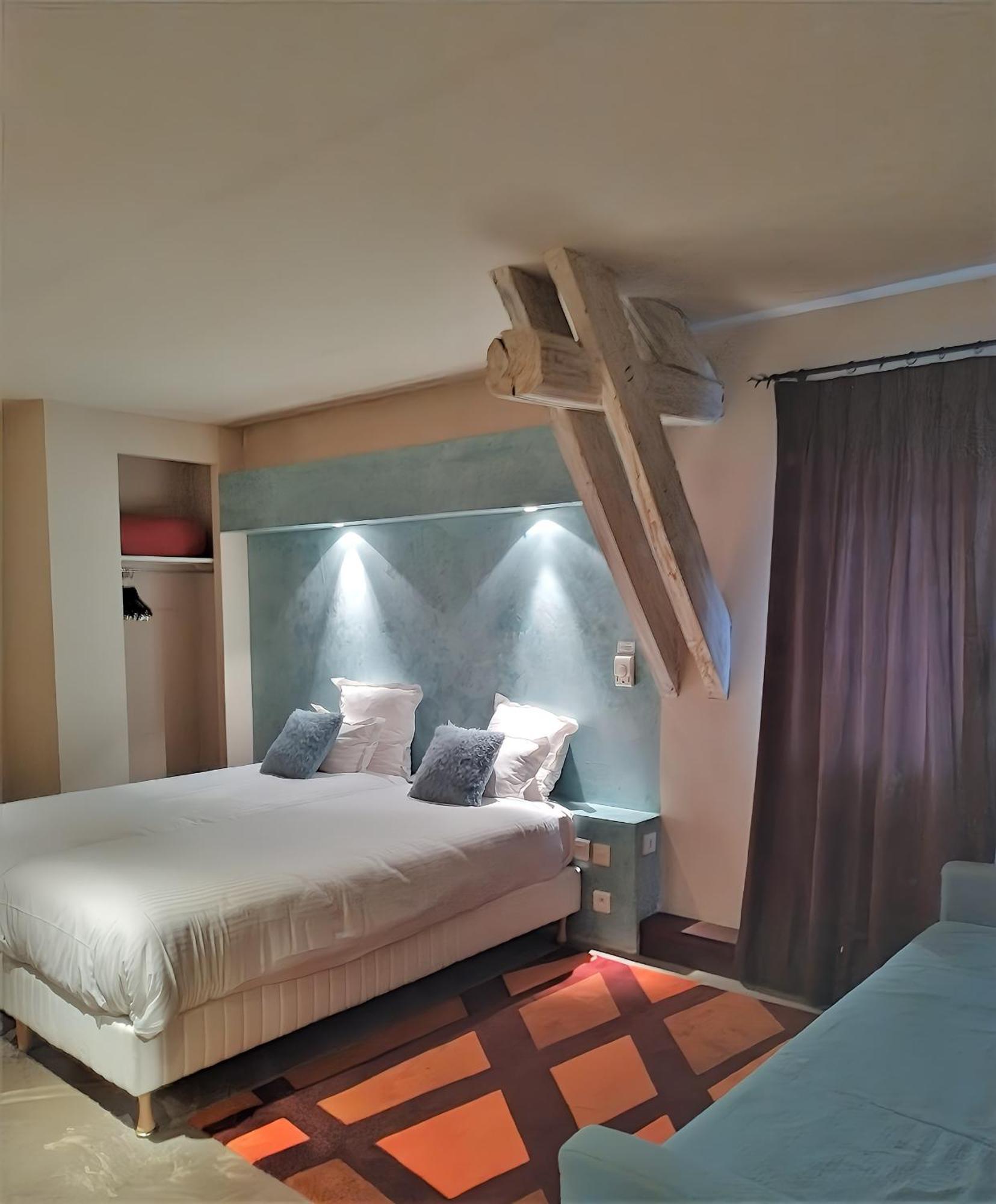 Logis Hotel Les Pages Lunéville Zewnętrze zdjęcie