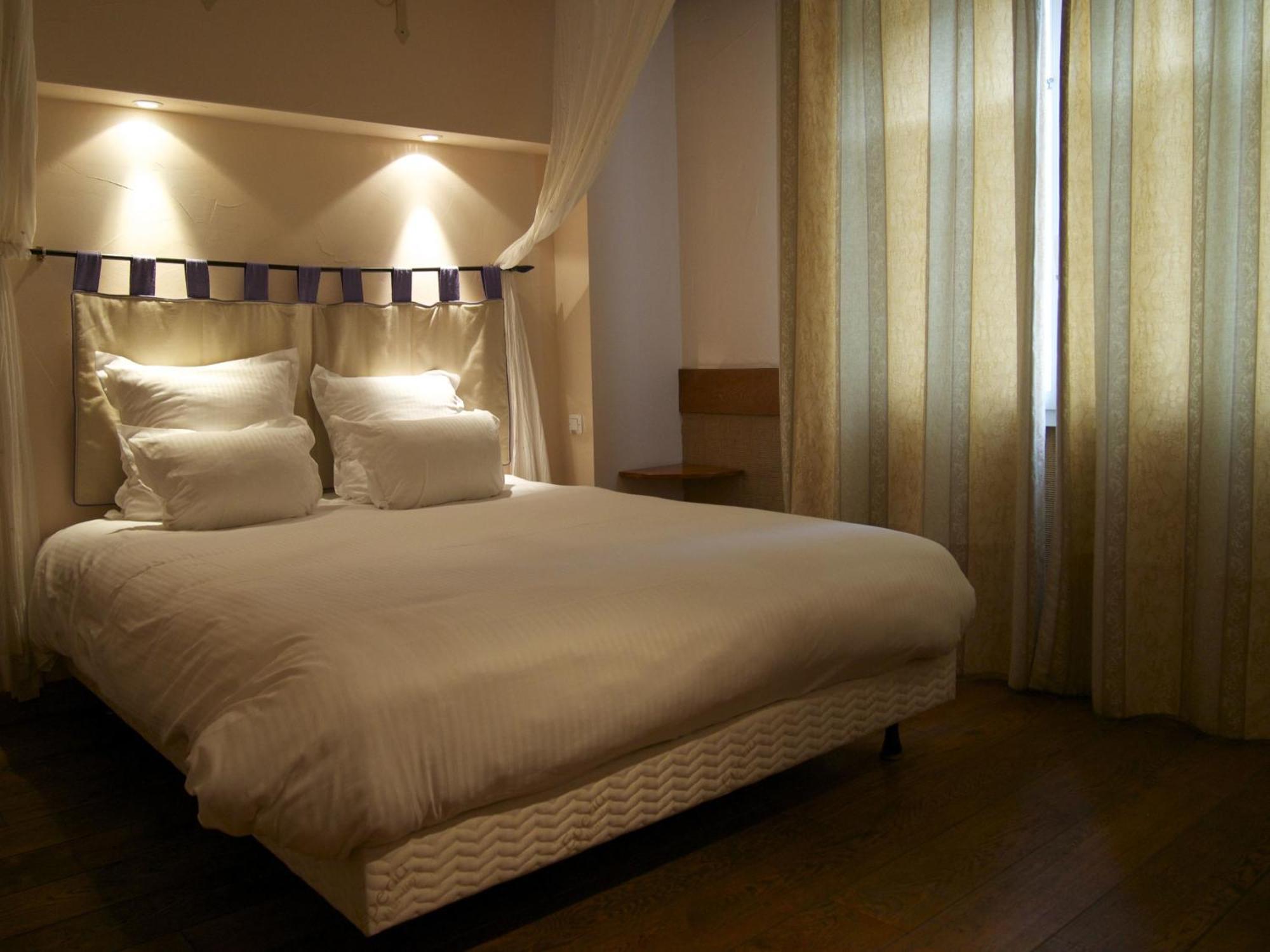 Logis Hotel Les Pages Lunéville Pokój zdjęcie