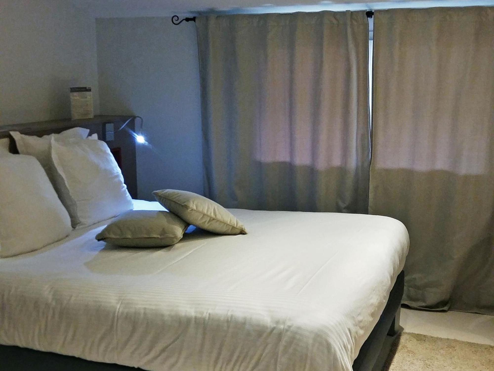 Logis Hotel Les Pages Lunéville Zewnętrze zdjęcie