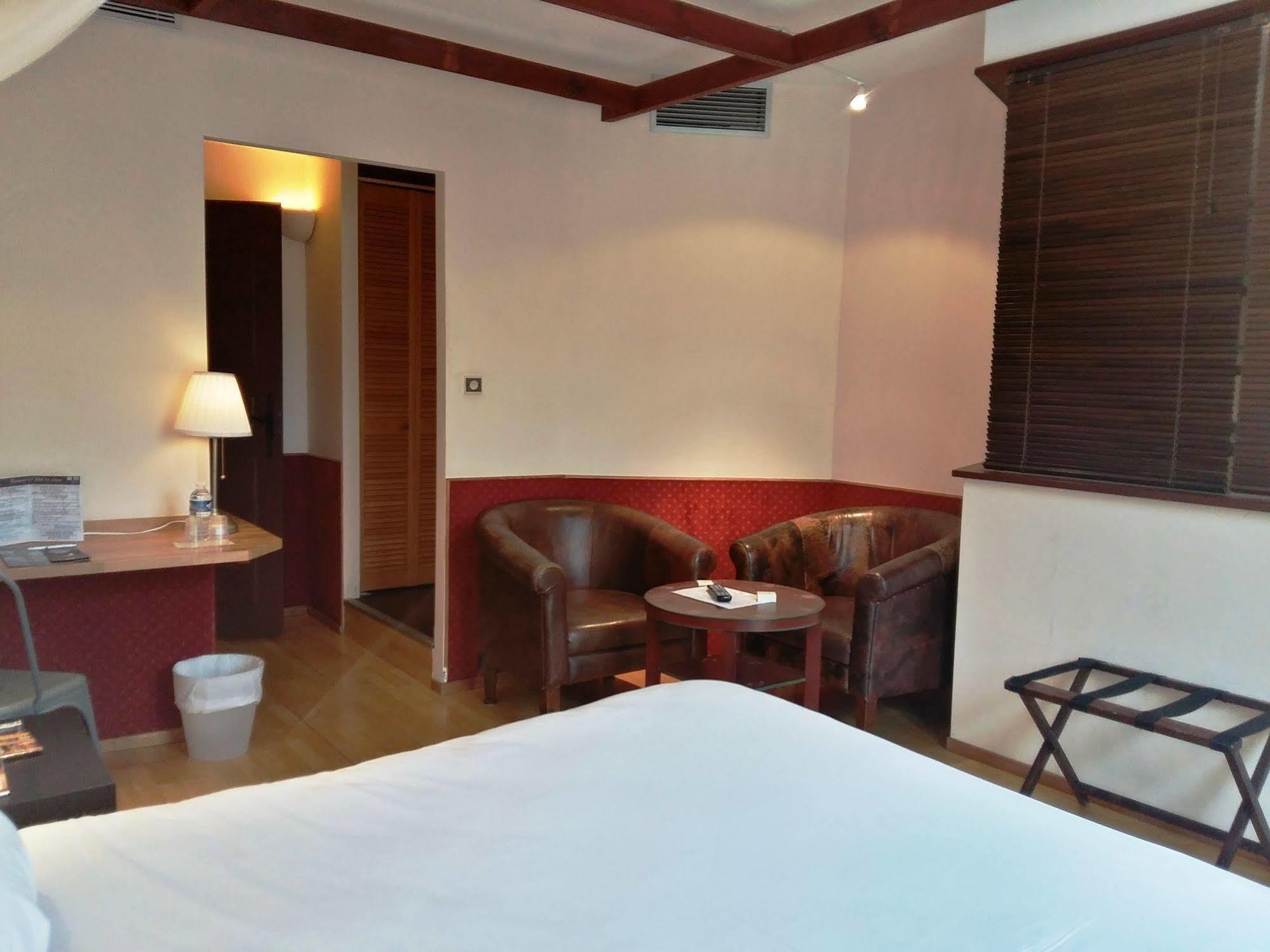 Logis Hotel Les Pages Lunéville Zewnętrze zdjęcie